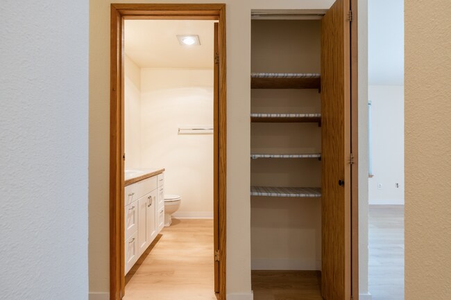 Interior Photo - Bridle Estates