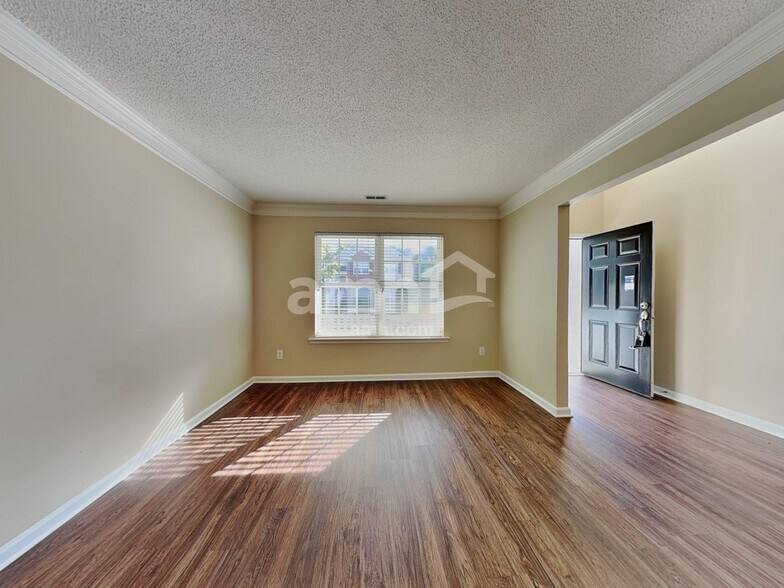 Building Photo - 4928 Alenja Ln