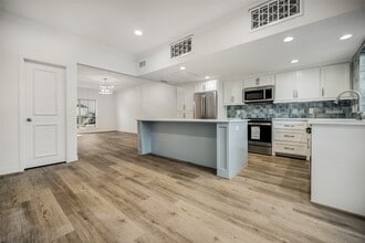 Building Photo - 14715 Barryknoll Ln