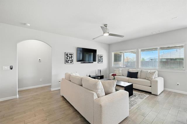 Building Photo - 1316 Coyote Ridge