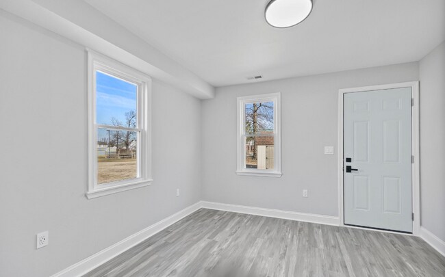 Building Photo - Sparrow Point #B