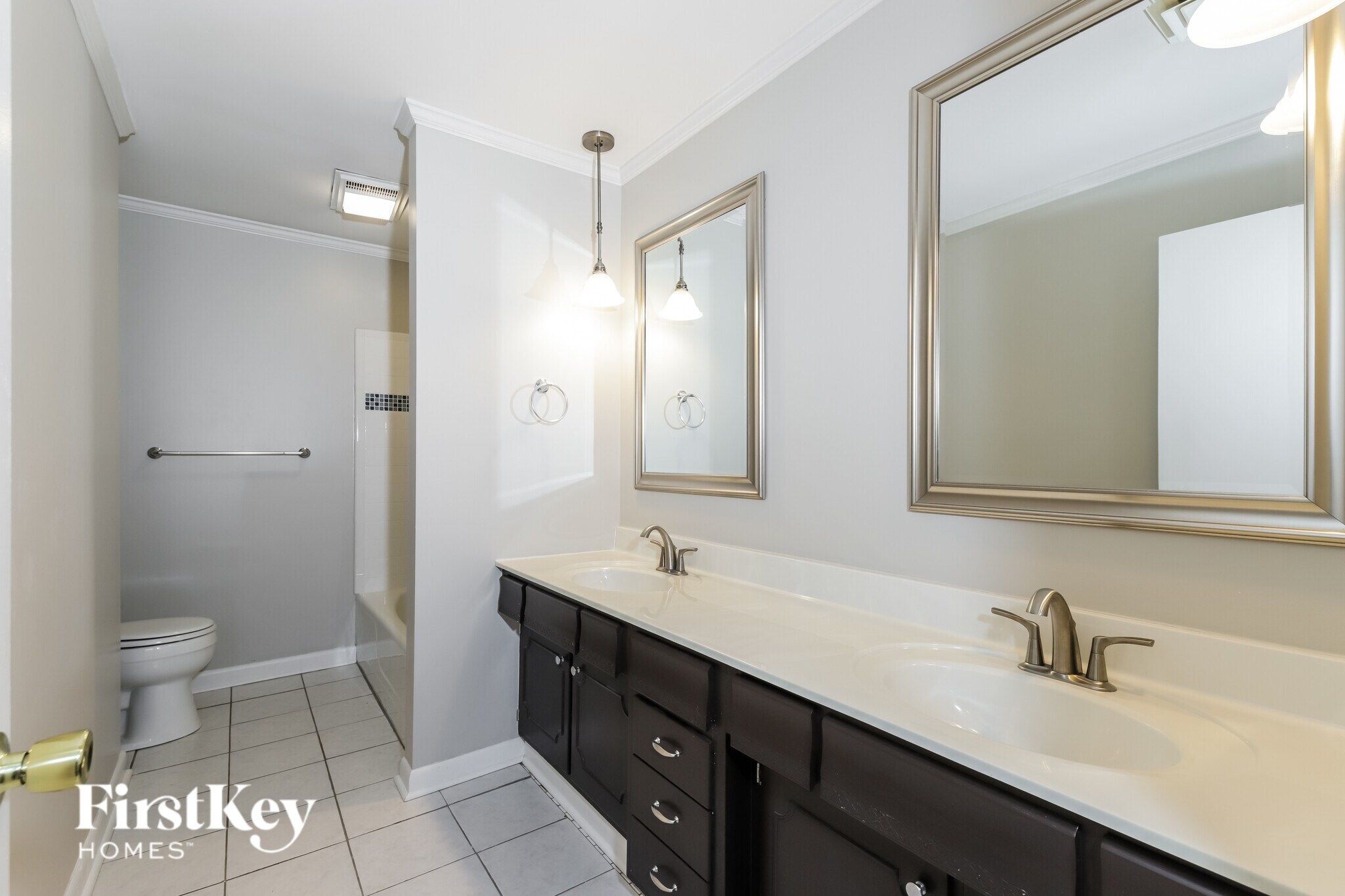 Building Photo - 640 Valley Brook Ln