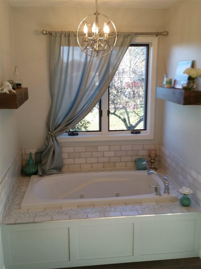 Building Photo - 2521 Williams Dr