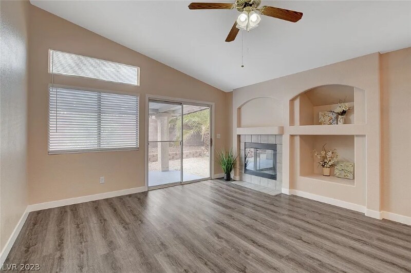 Building Photo - 3845 Bach Way