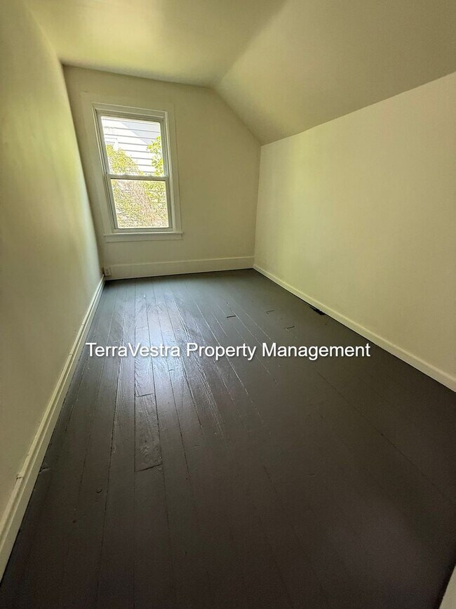 Building Photo - 912-914 North St, Millville, NJ 08332