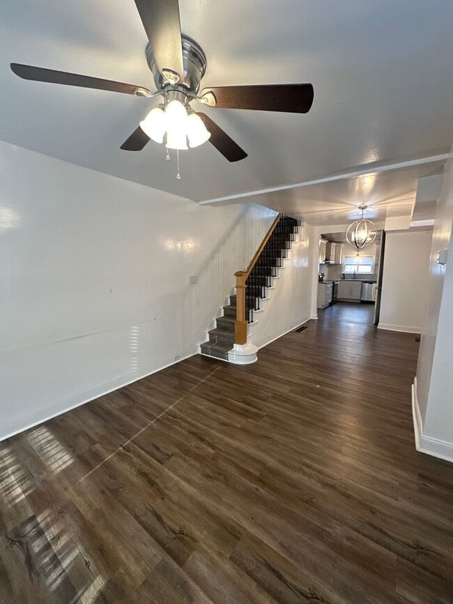 Building Photo - Charming 3 bedroom on Hamilton St