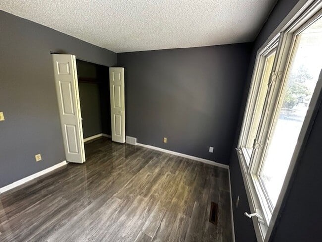 Building Photo - Your Updated & Cozy Savage Retreat. Available 8/1!