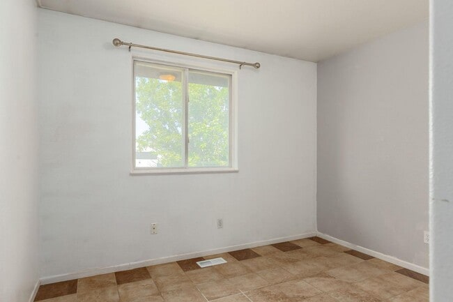 Building Photo - 14853 Burger Ln