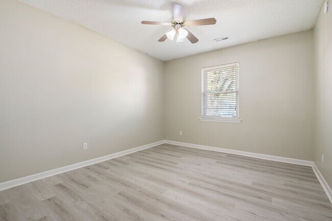 Building Photo - Single Family Home in South Durham- Available Now