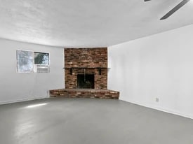 Building Photo - 10315 Acacia Ln