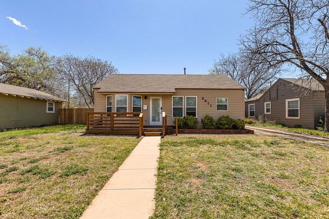 Primary Photo - Cute 2 Bedroom Close to Texas Tech