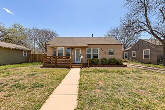 Building Photo - Cute 2 Bedroom Close to Texas Tech