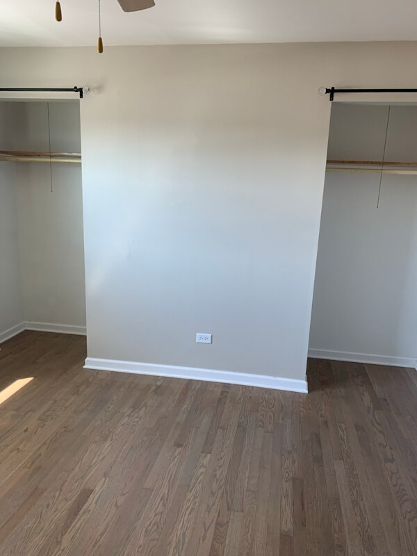 Building Photo - 764 Holiday Ln