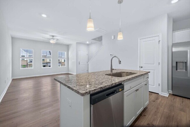 Building Photo - 107 Flowering Maple Wy