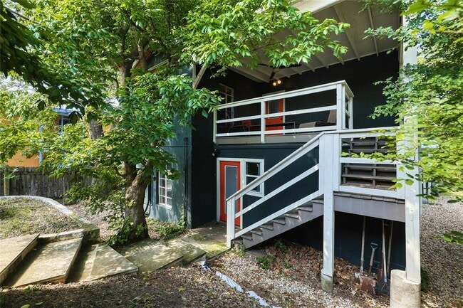 Building Photo - 1400 Ashwood Rd