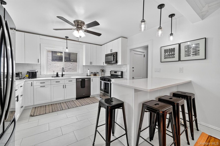 Building Photo - 260 High Ave