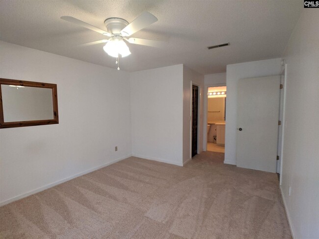 Building Photo - 5004 Village Creek Dr