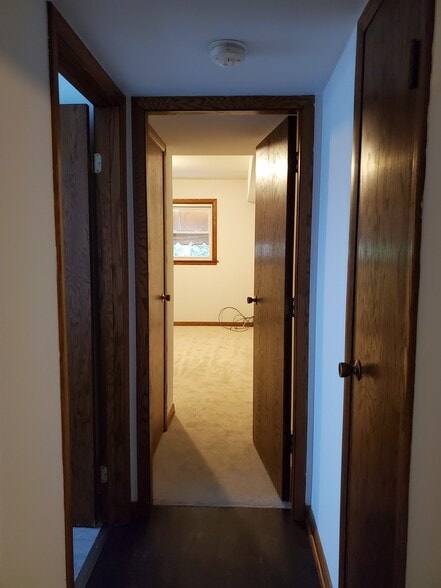 hallway - 9324 S Roberts Rd