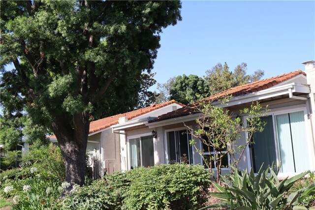 Building Photo - 5377 Avenida Sosiega