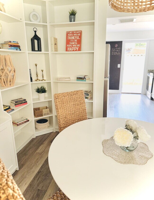 Building Photo - 311 N Swinton Ave