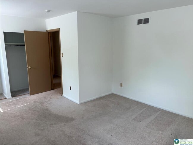 Building Photo - 167 Sunshine Dr