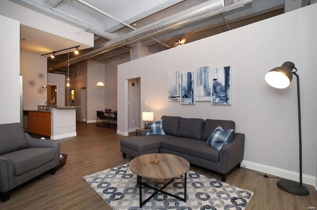 Building Photo - 1136 Washington Ave