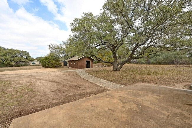 Building Photo - 140 Barton Ranch Cir