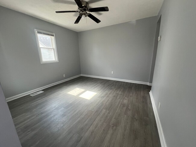 Building Photo - 4000 Churchman Ave