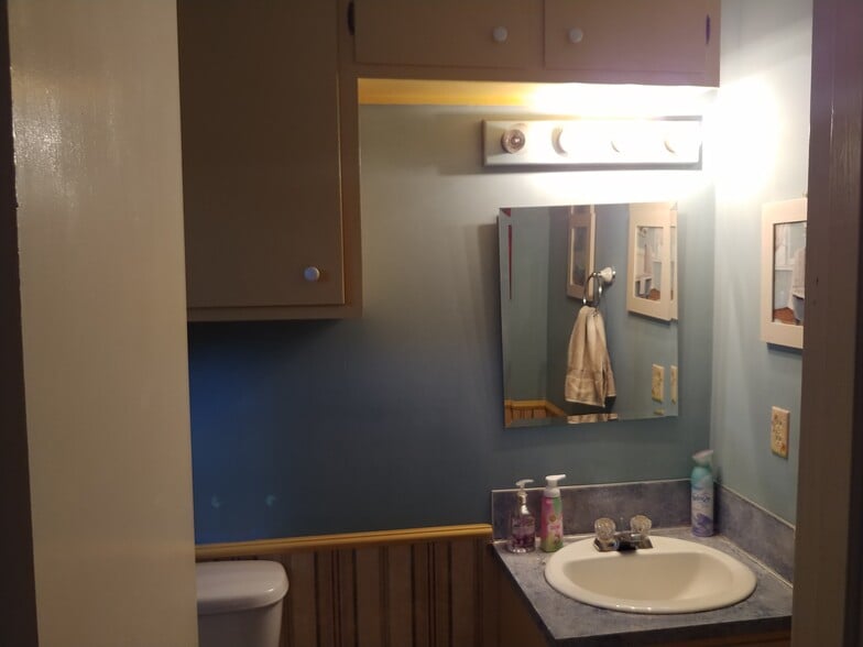 Building Photo - 1444 Simmons St