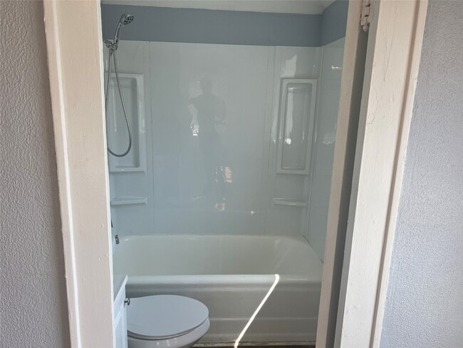 Primary Photo - 2501 Dunlavy St