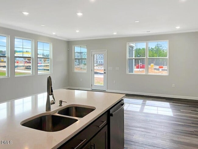 Building Photo - 5028 Arkose Dr