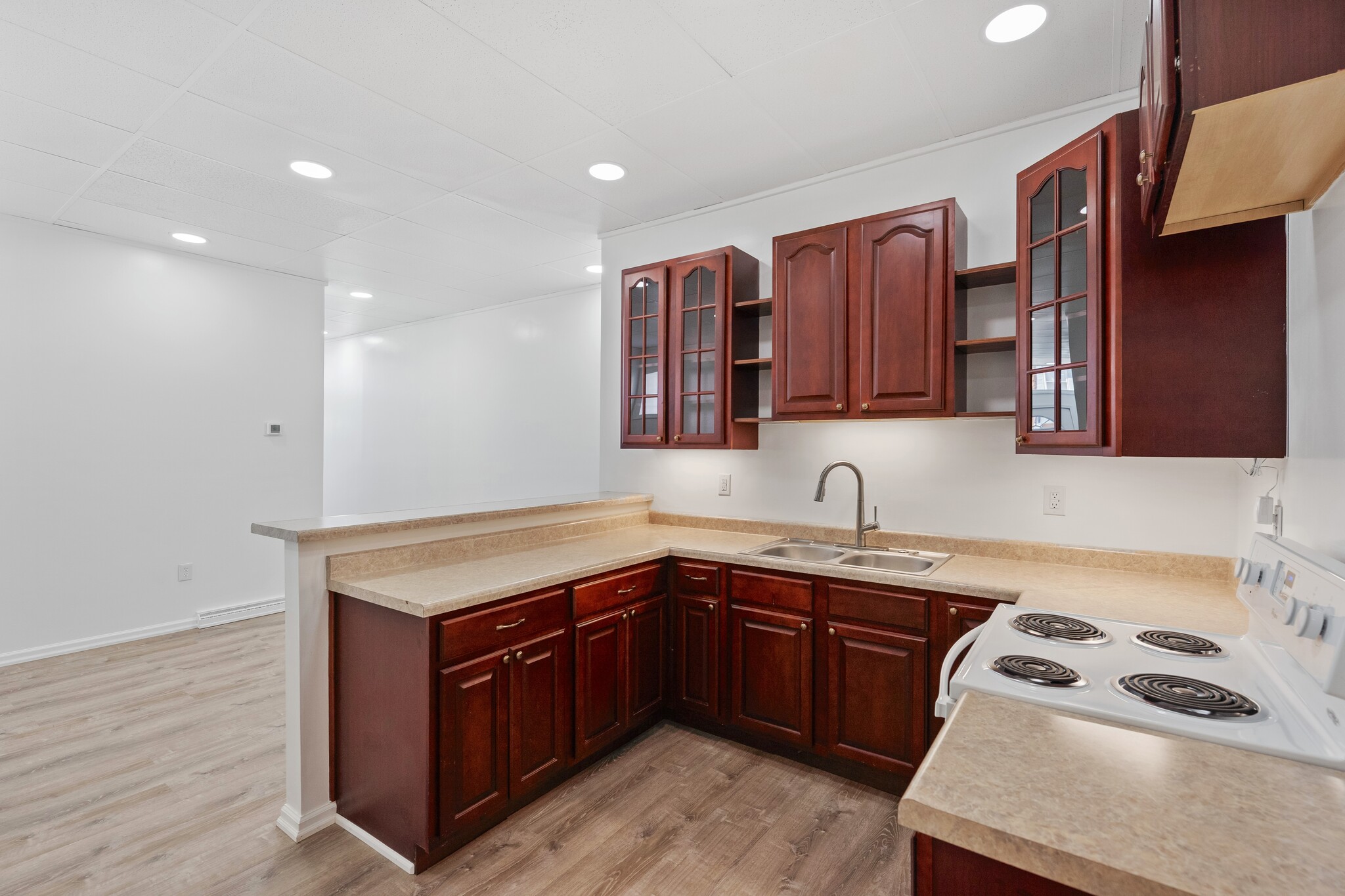 Kitchen - 2500 Sarah St
