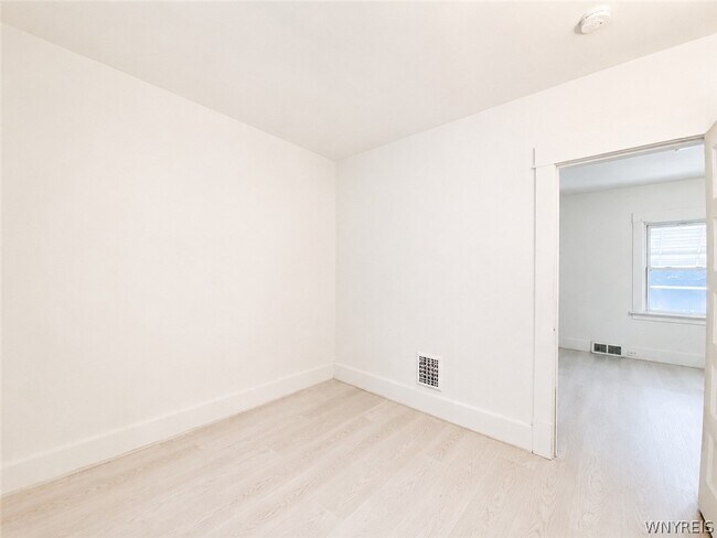 Building Photo - 165 Dearborn St
