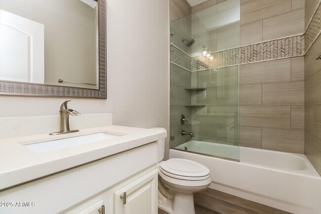 Building Photo - 10913 E Butherus Dr