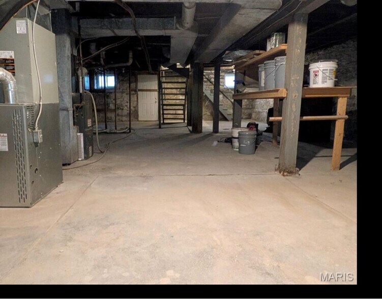 Building Photo - 3418 Hartford St