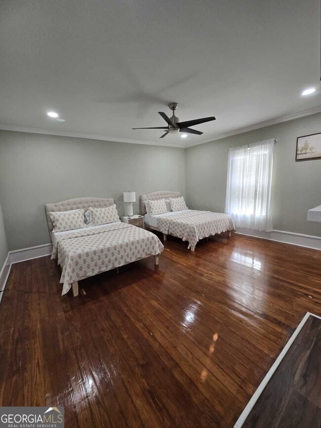 Building Photo - 402 Meriwether St