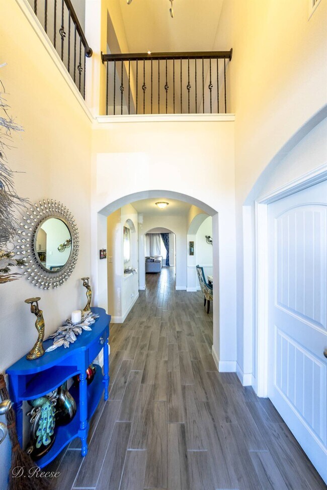 Building Photo - 456 Turning Stone