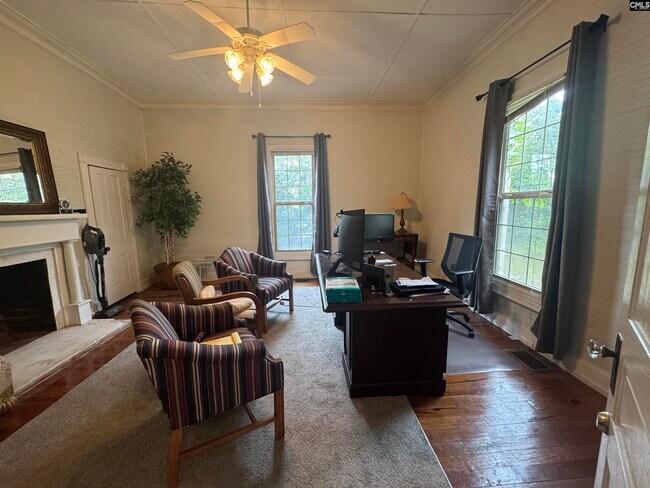 Building Photo - 225 Columbia Ave