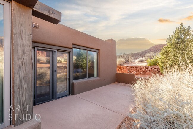 Building Photo - Beautiful Home in Kayenta