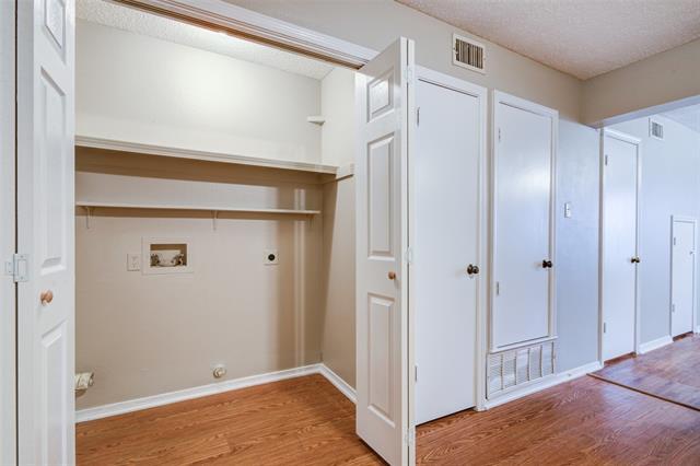Building Photo - 3061 Olympia Dr