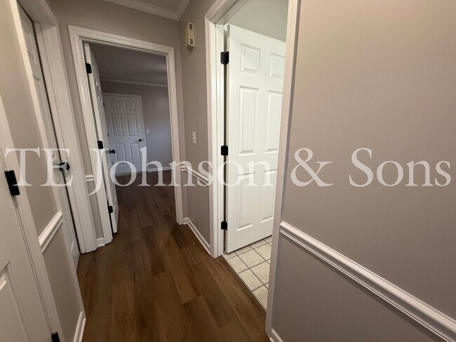 Building Photo - 259 Olde Vineyard Ct