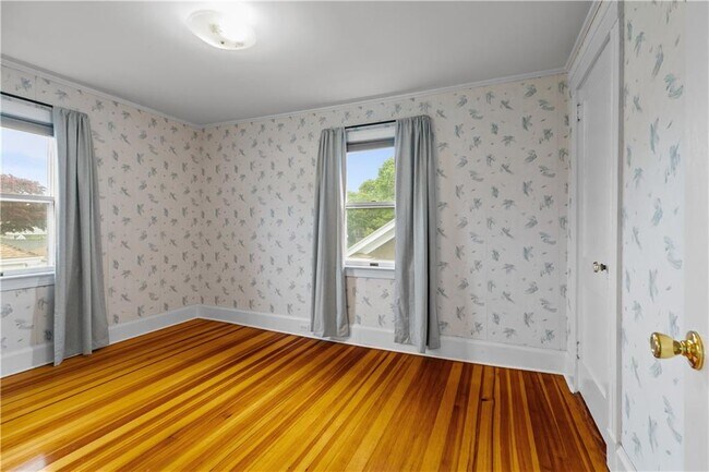 Building Photo - 58 Bedlow Ave