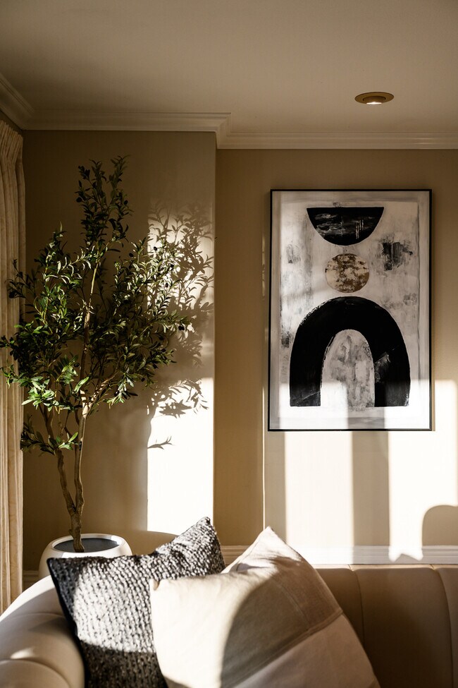 Building Photo - 11141 Limetree Dr