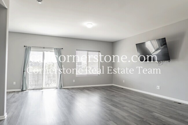 Building Photo - 10043 Seawolf Dr