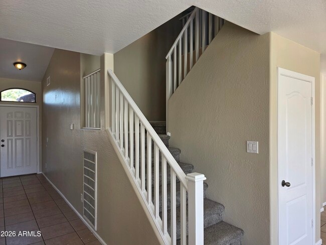 Building Photo - 1605 E Melanie St