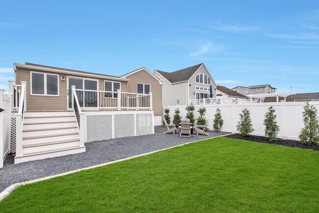 Building Photo - 22 Namkee Ln