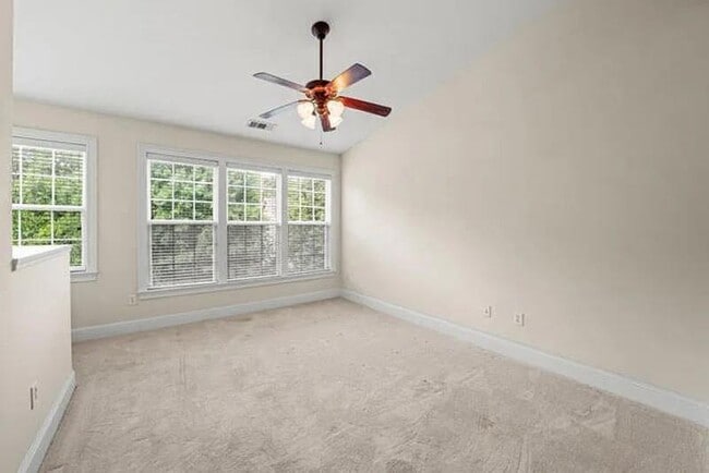 Building Photo - 3741 Ashford Creek Ave NE