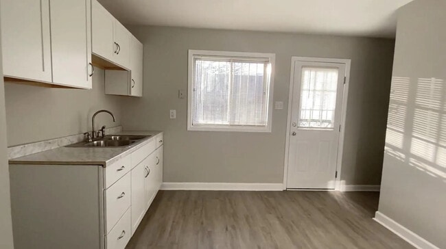 Building Photo - 969 De Porres Ave