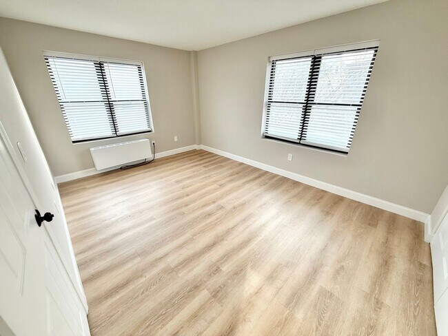 Building Photo - Fully Renovated 3-Bedroom Unit in Prime Ashmont Location w/ Parking