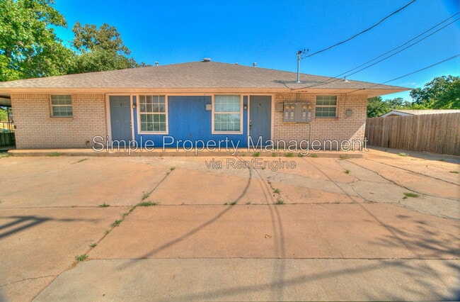 Building Photo - 5832 NW 31st Terrace